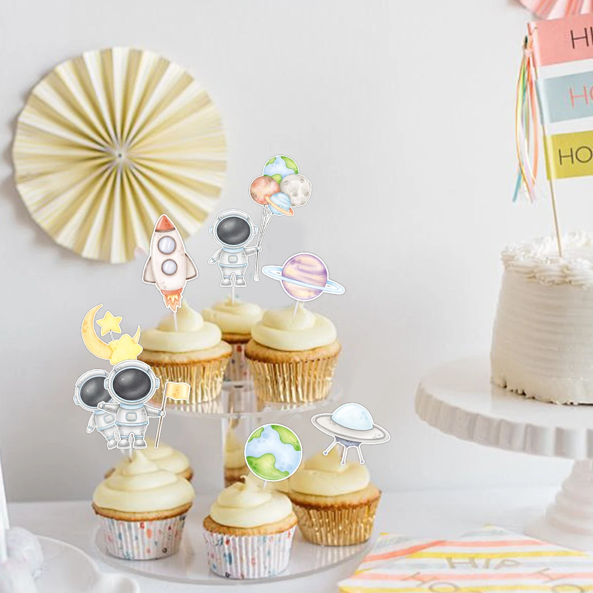 16 Stück Karton-Flugzeug-Raketen-Kuchenaufsätze, Aquarell-Astronauten-Papier-Cupcake-Aufsatz für den Weltraum des Jungen, Geburtstagsfeier-Dekoration – Detail 1