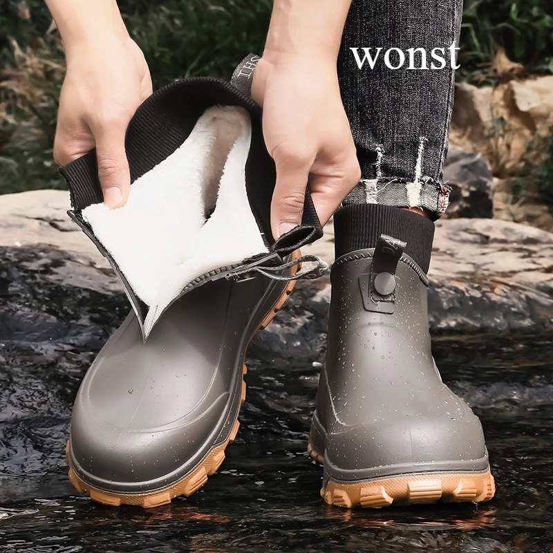 

Winter men's short rain boots with plush water boots, anti slip and wear-resistant water boots, men's waterproof rubber shoes