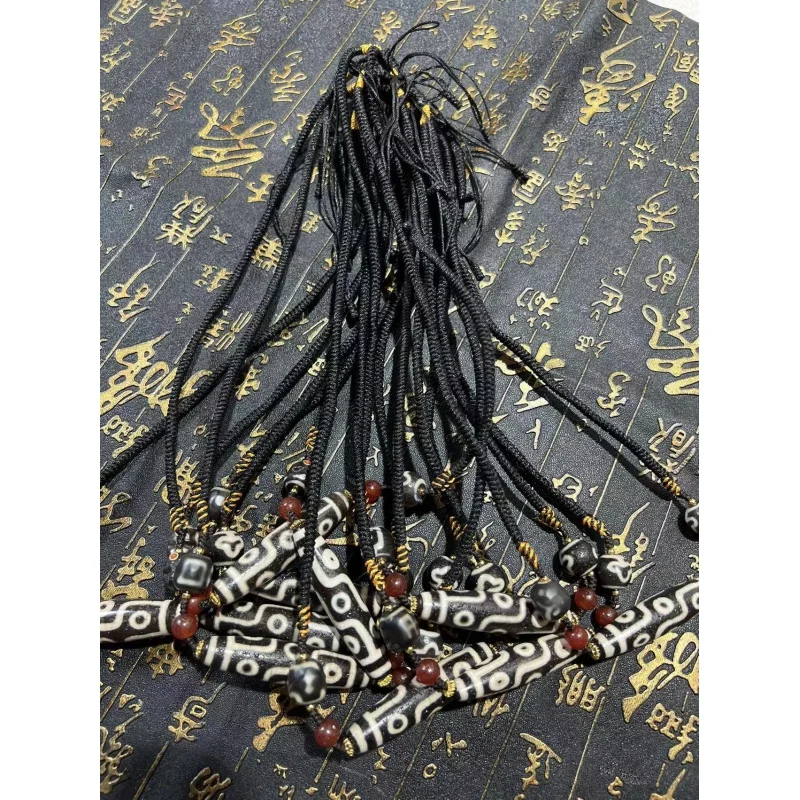 

Black and White Dzi Bead Necklace Tibetan Factory Wholesale High-Oil Coated Pulp Weathering Delicate 60mm Tianzhu