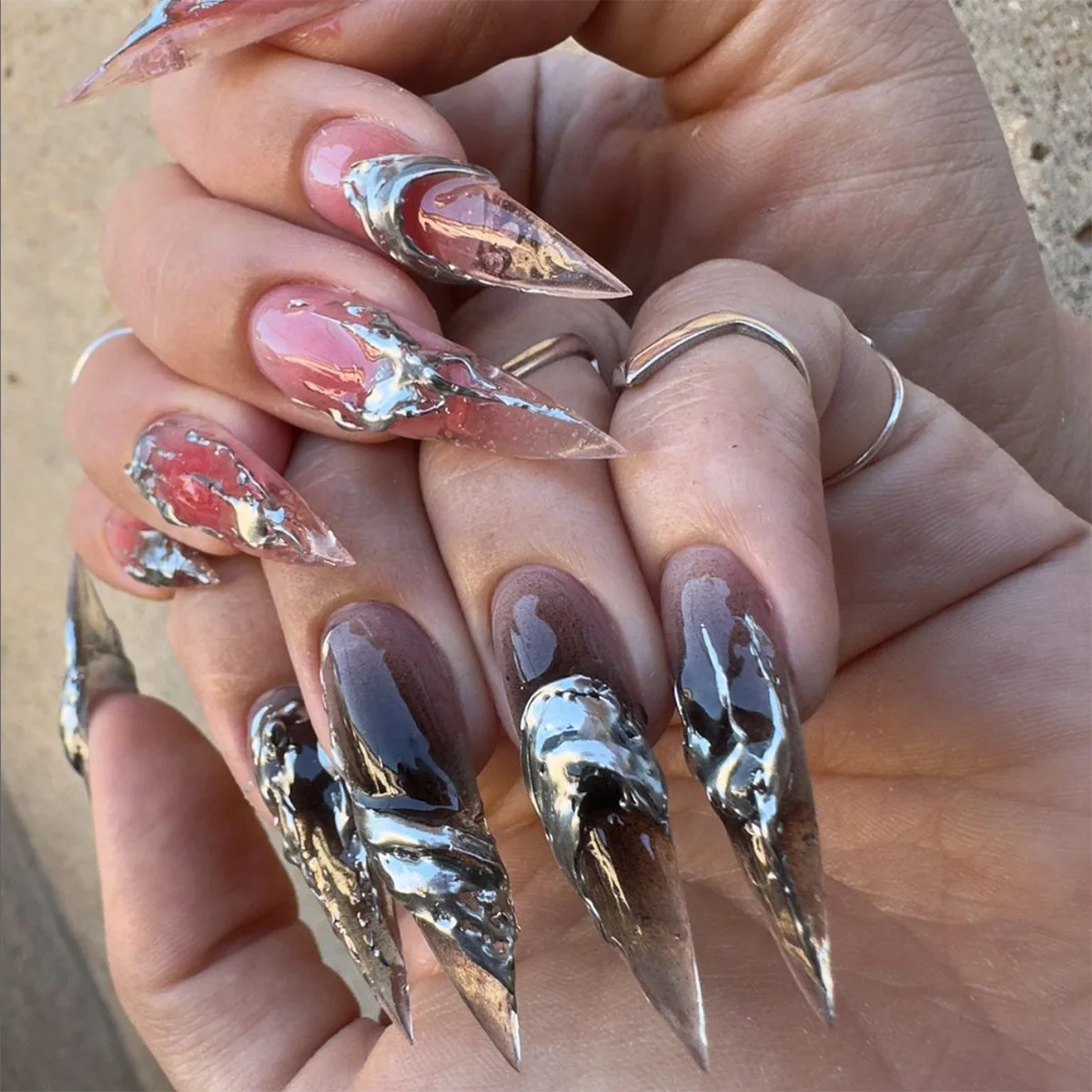 24PCS Stiletto 3D Silver False Nails Cool y2k Nails Black Gradient Fake Nails Charms Designs Finished Long Almond Press On Nails