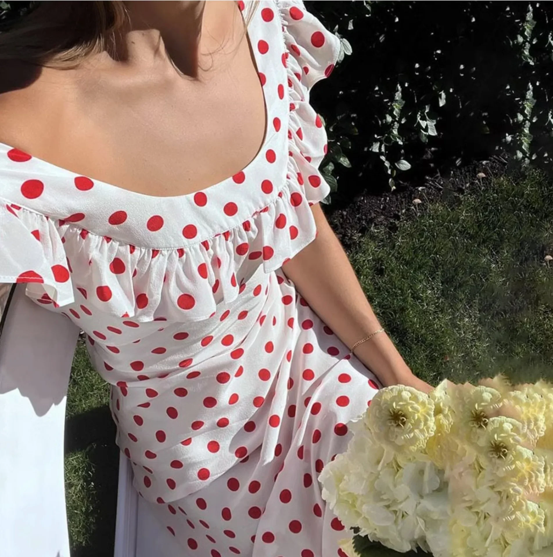 Tango French Daisy, Vintage Girl Sand Washed Silk Crepe Dress White Red Polka Dots U Neck V Back Sexy Summer Women Long Dress