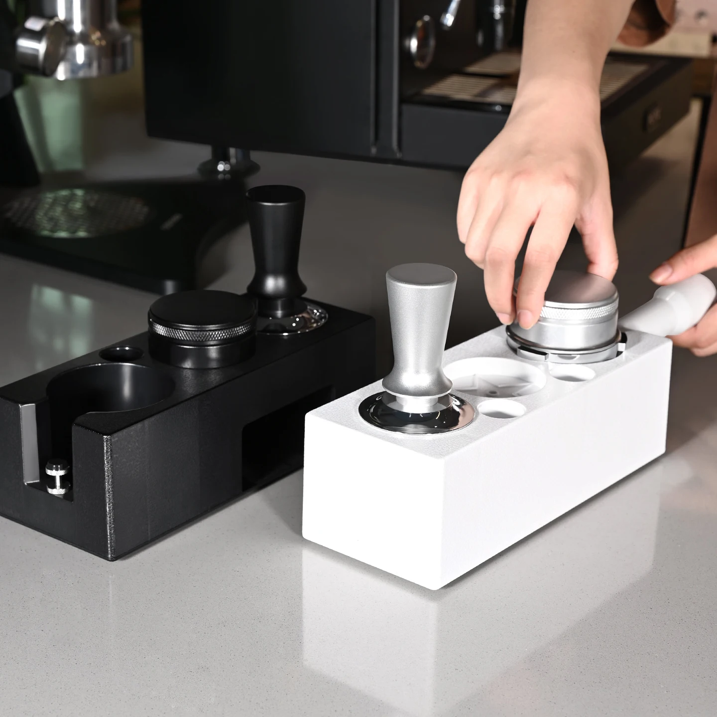 Coffee Tamping Station Distributor Storage Seat 51/53/54/58mm Universal Tamper Station Multi Functional Storage Rack Coffee Tool