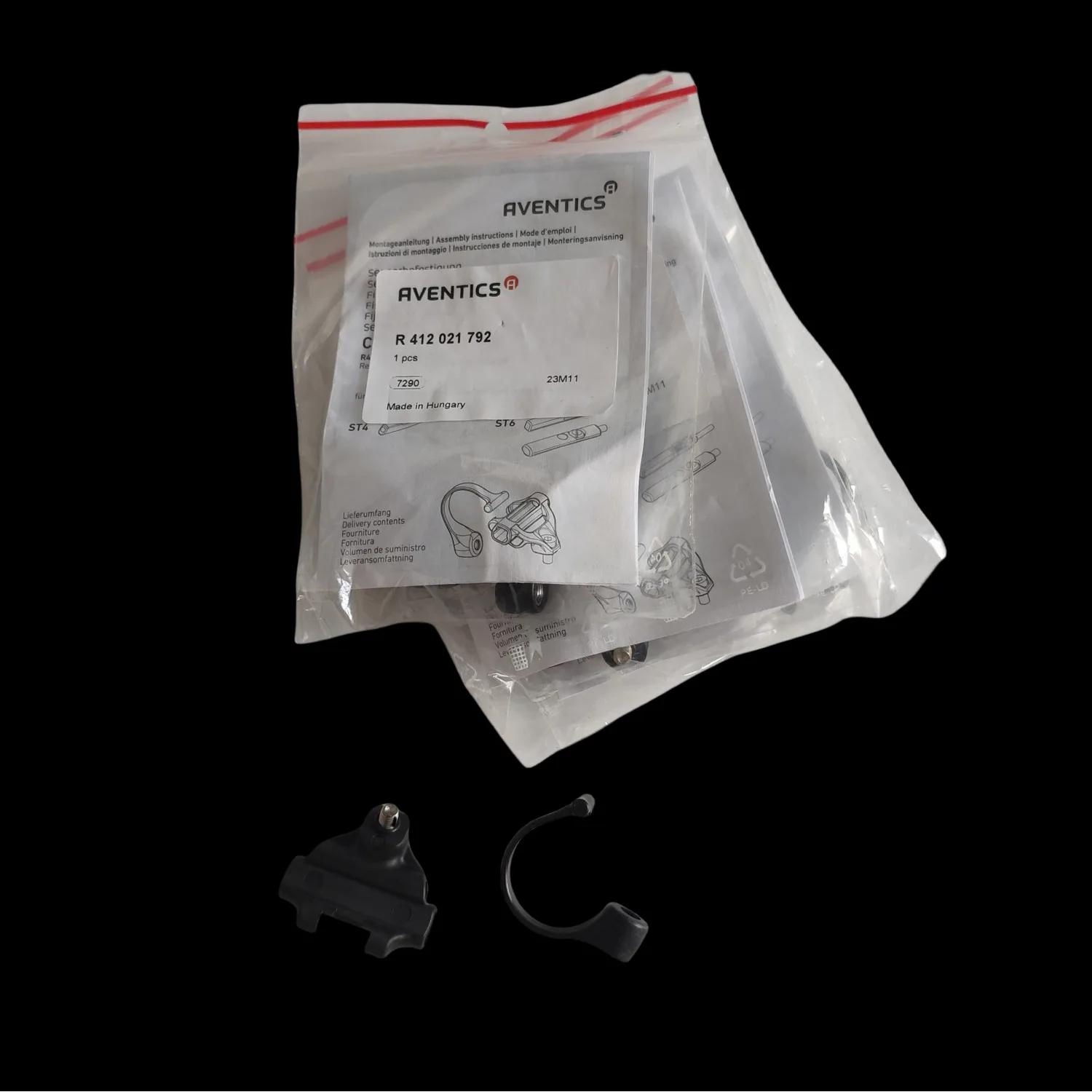 AVENTICS Sensor Brackets, Specifically Models R412021792 And R412021793, Which