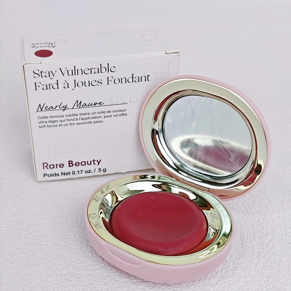 Rare Beauty Soft Pinch Liquid Blush Seidig und gleitet auf reibungslos, langanhaltendes, pralles Make-up Hope Love Virtue Happy Wonder Worth