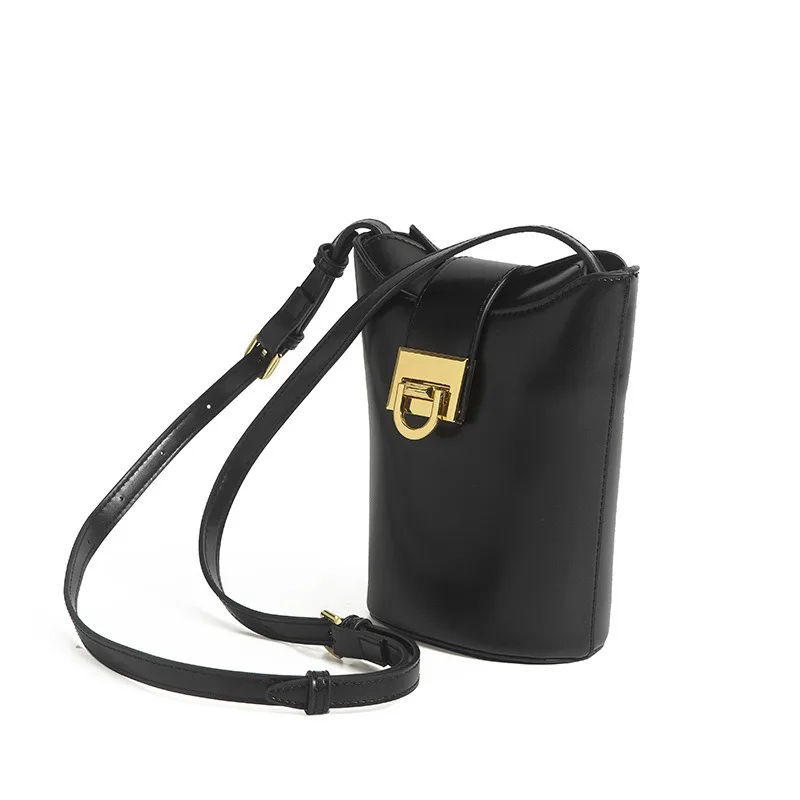 New small and medium-sized design bucket bag fries bag white hand-held one-shoulder underarm cross fort