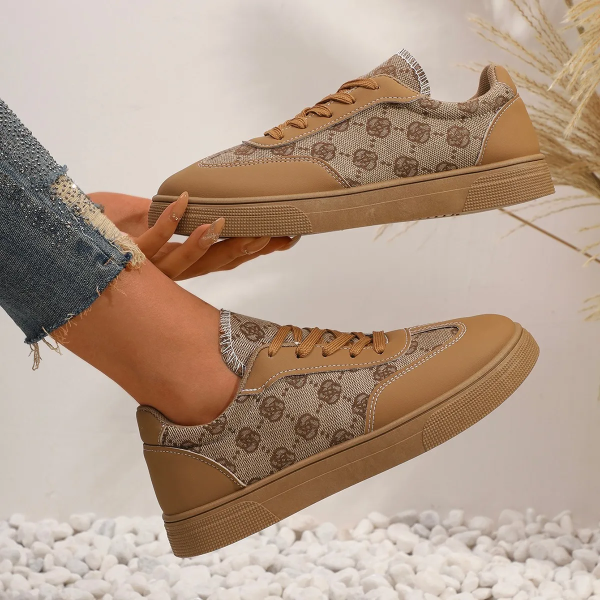 Sneakers da donna primavera e autunno nuove scarpe da tavola da donna firmate moda Low Top Plaid scarpe Casual Sneakers Sneakers da donna