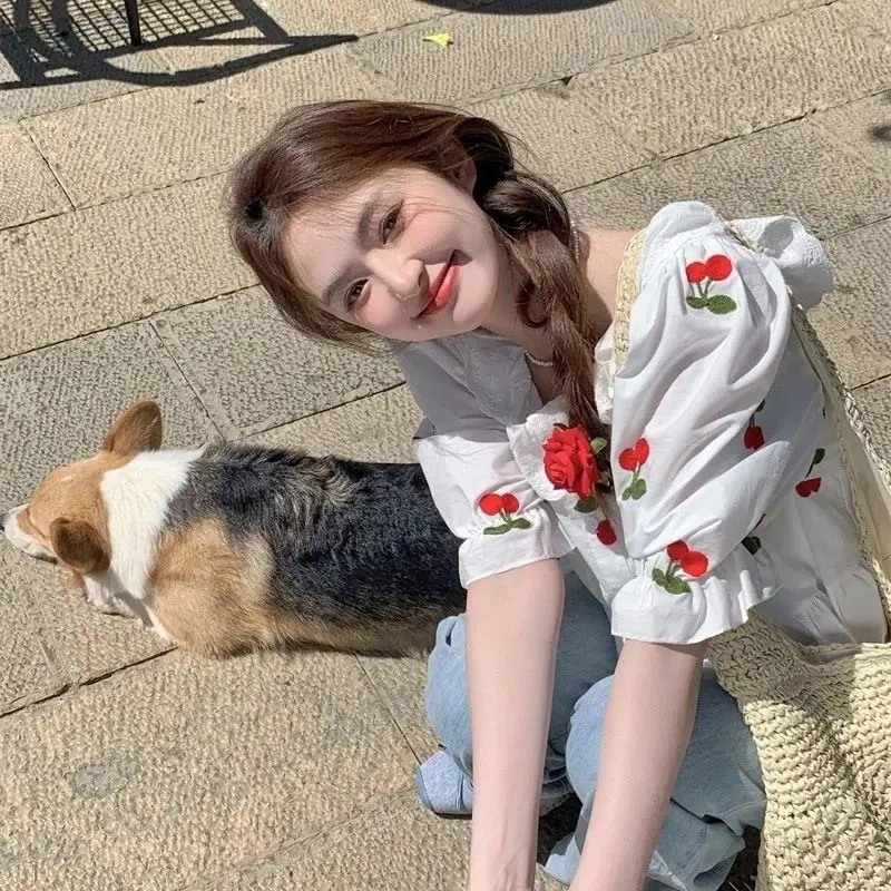 Femme Summer Fashion Trend Stampa Tinta unita Colletto quadrato Manica corta Abbigliamento donna Top ricamati alla moda tutto-fiammifero