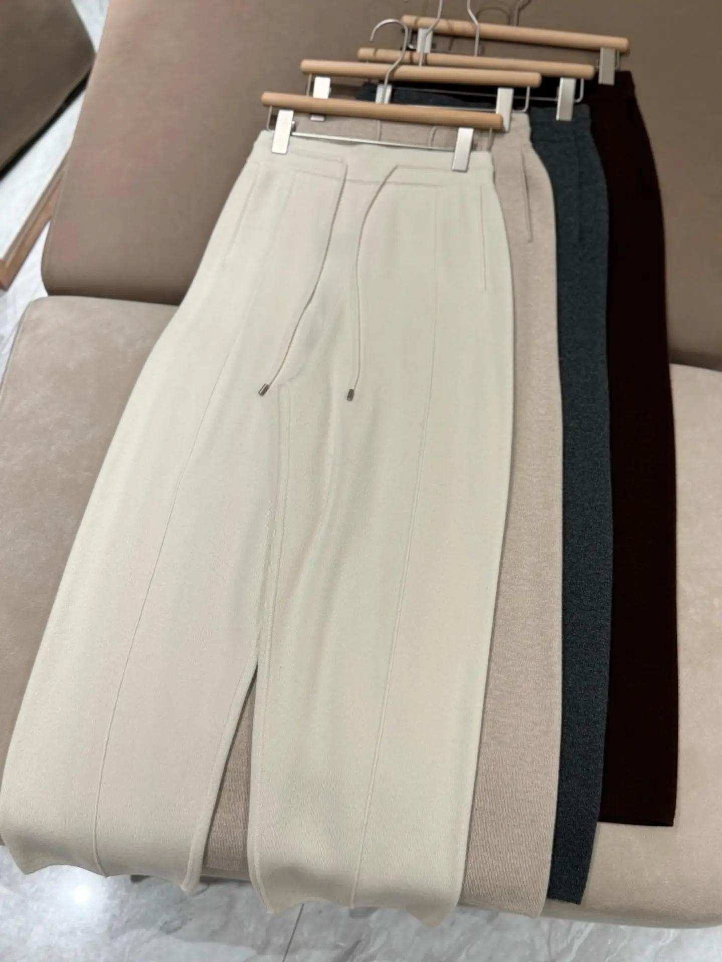 

New 2025 collection women's luxurious casual versatile thick loose wide straight leg 100% cashmere pants