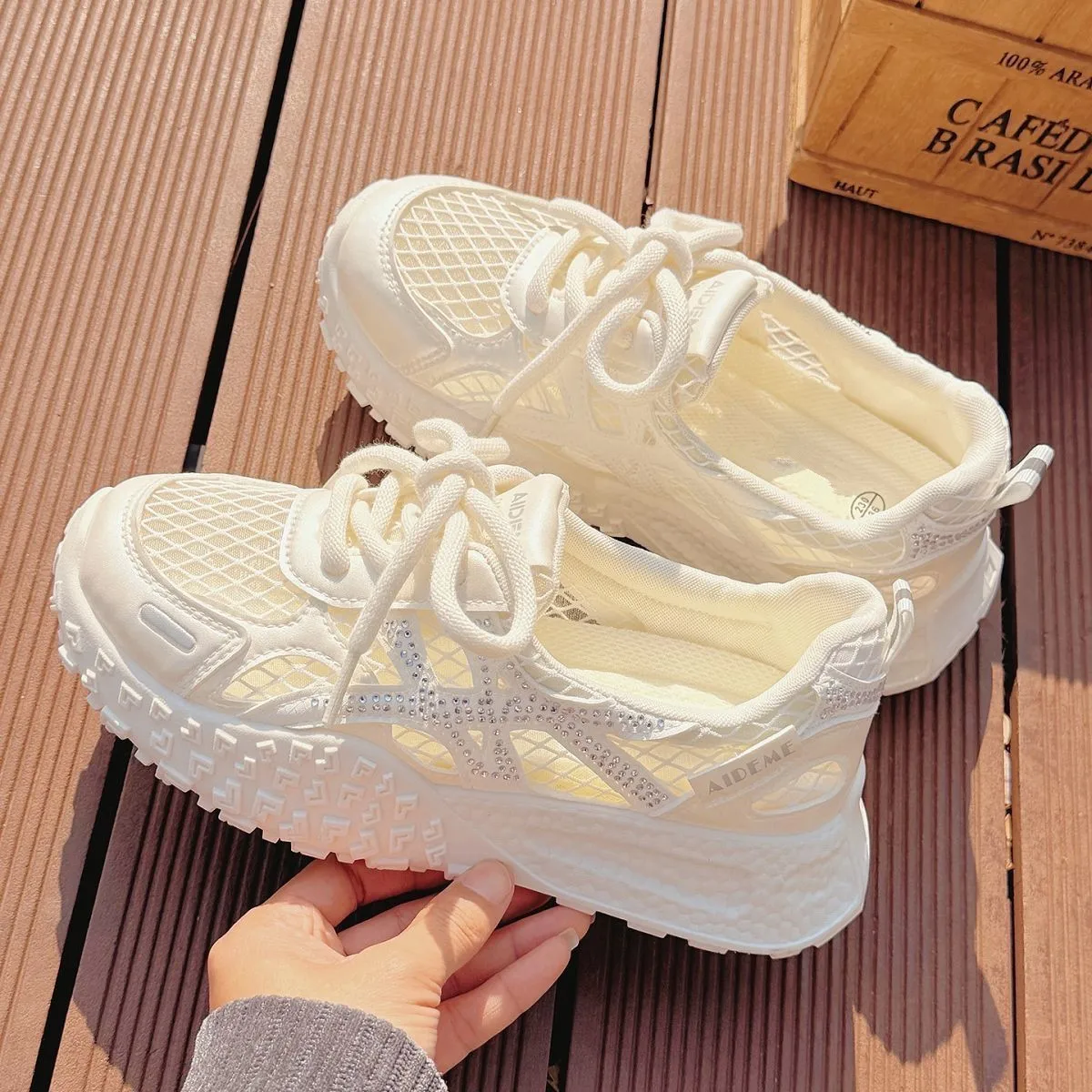 Summer Women's Bling Crystal Mesh Breathable Sneakers 2026 Women Flat Sports Running Shoes Ladies Fitness Shoes Chunky Sneakers