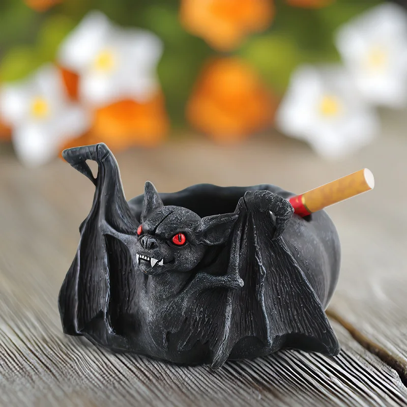 

Resin Bat Ashtray for Halloween, Spooky Skeleton Statue, Ash Holder, Storage Tray, Desktop Decoration Ornament, Festival Gift