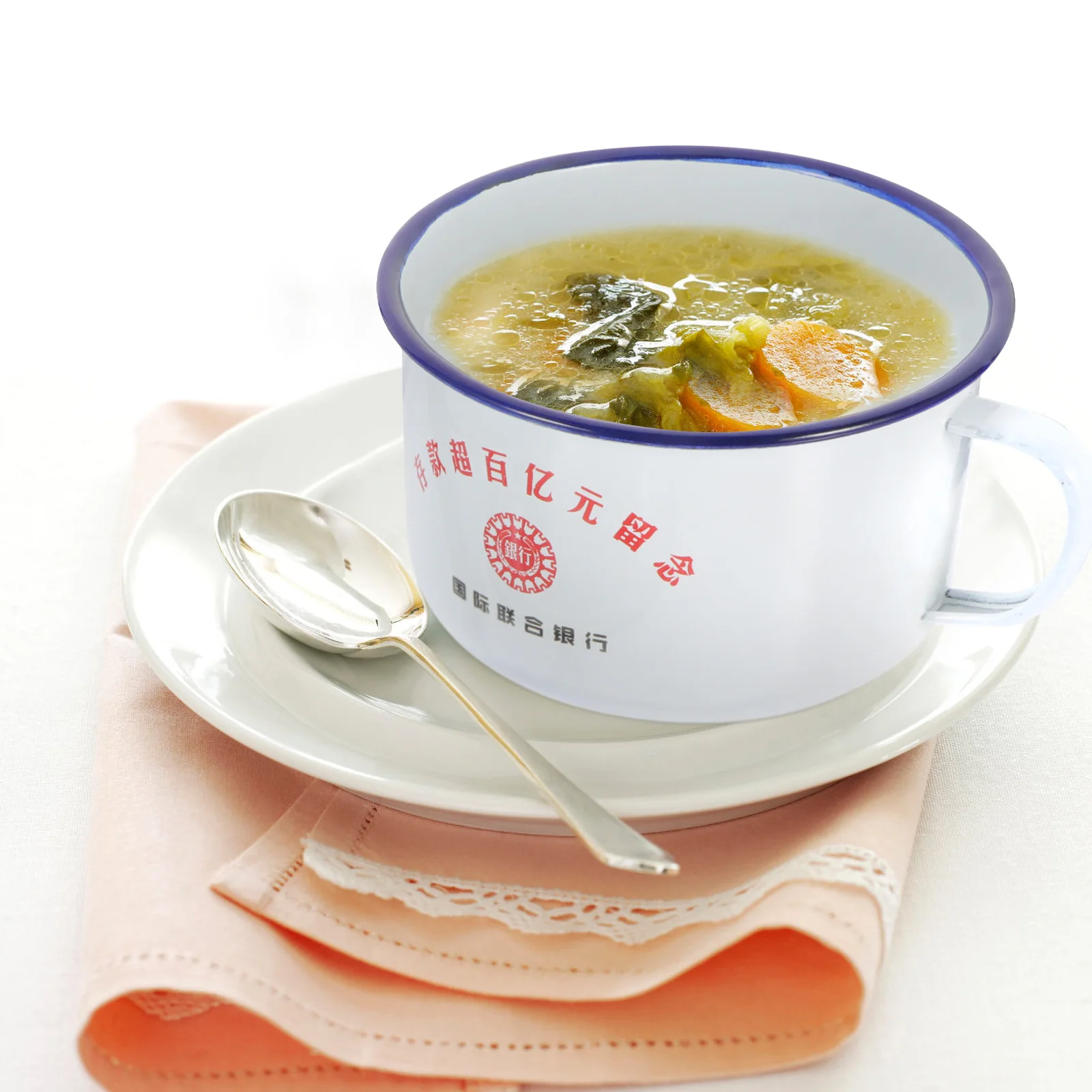 

Enamel Lidded Bowl Retro Food Container Soup Mug Vintage Tableware Microwave Safe White Iron Student Lunch Box Metal Handle