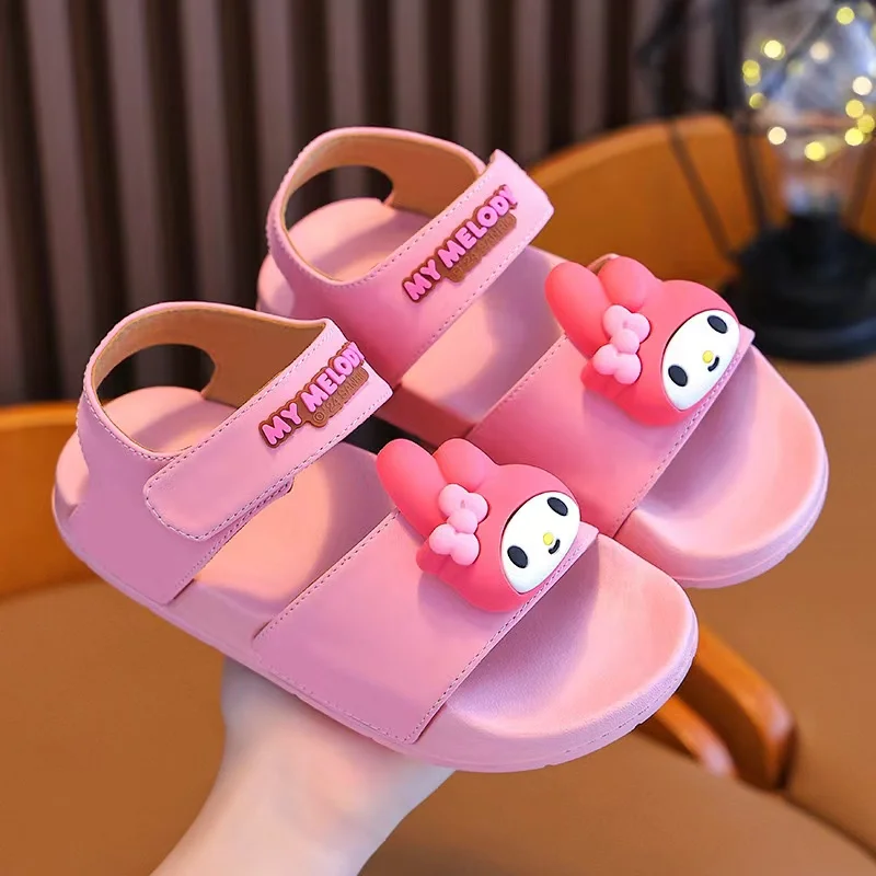 Kawaii Sanrio My Melody Hello Kitty Cinnamoroll sandali ragazza Summer Beach Shoes antiscivolo Soft Bottom Anime Figure Festival Gift