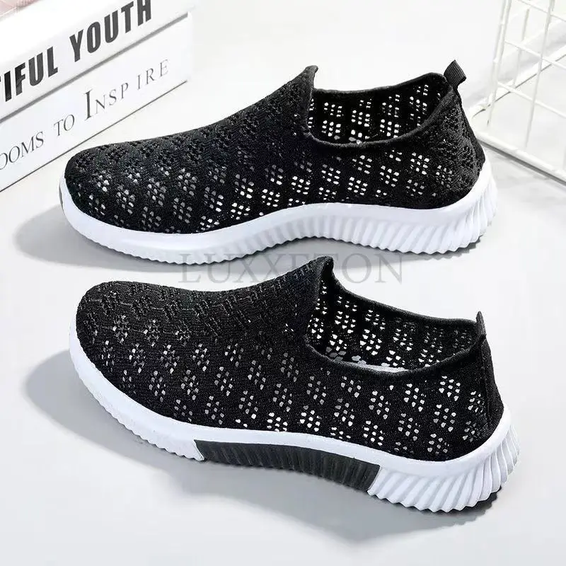 Women Flat Shoes 2024 Summer New Fashionable and Comfortable Women Mesh Breathable Sports Socks Casual Sports Shoes