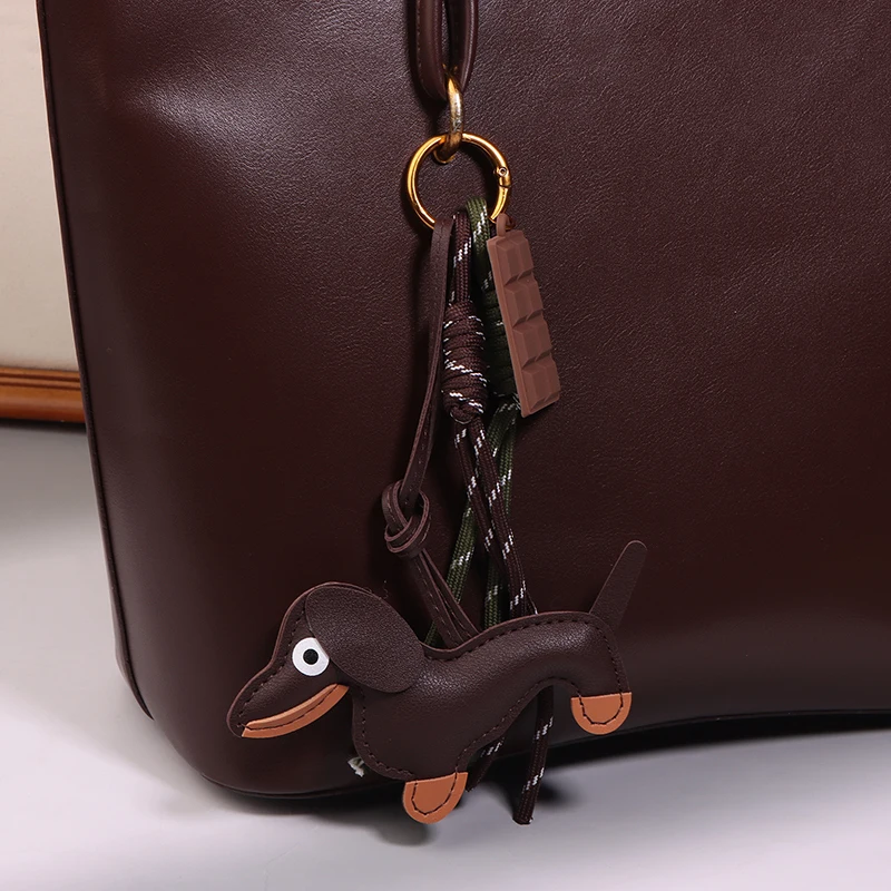 1PC Mens And Womens Pendants Vintage Brown Autumn And Winter Leather Sausage Dog Chocolate For Mobile Phone Bags Keychain-B2