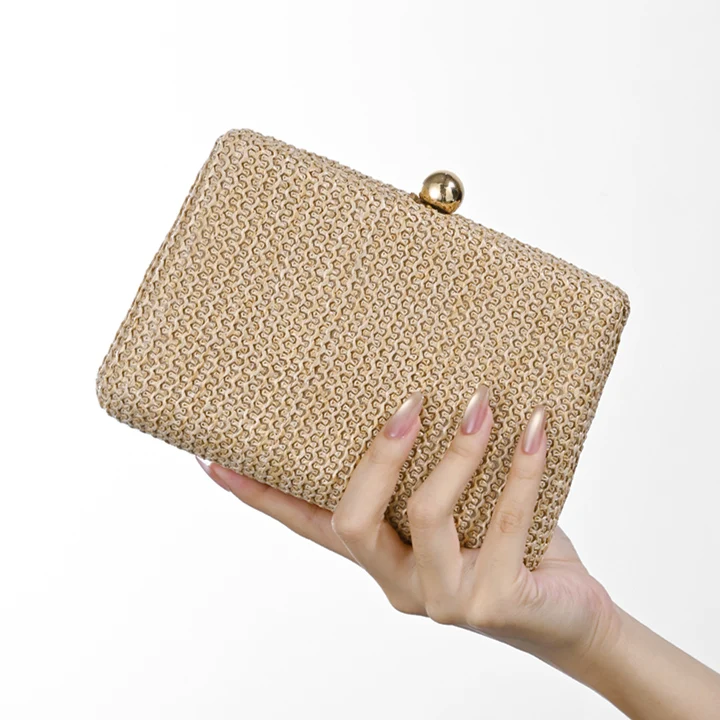 

2026 New Luxury Woven Small Square Bag Metal Buckle Evening Bag Fashionable Versatile Ladies Handbag Casual Chain Handle