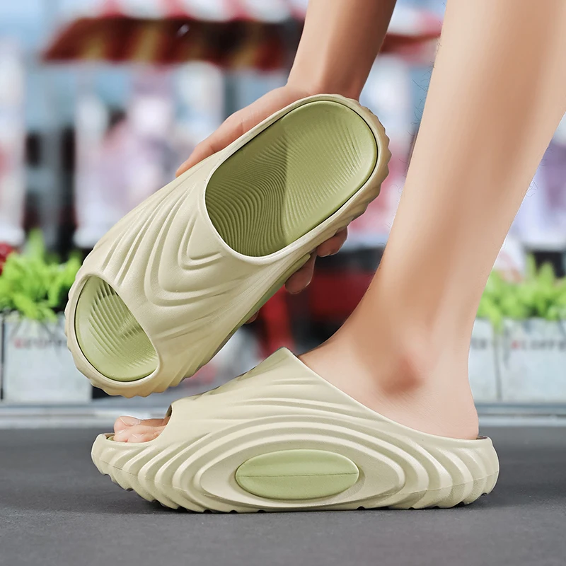 

New Anti-Slip Casual Outdoor Beach Sandals for Men and Women for Summer Outings