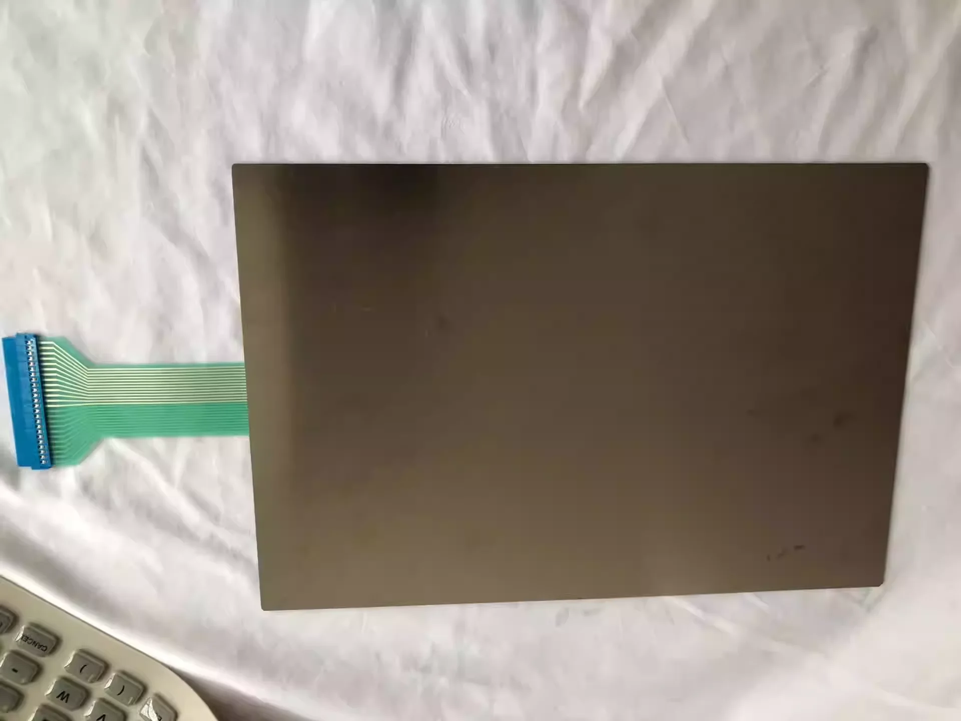 Wartung und Verkauf der Knopfplatine, mit großem Bestand