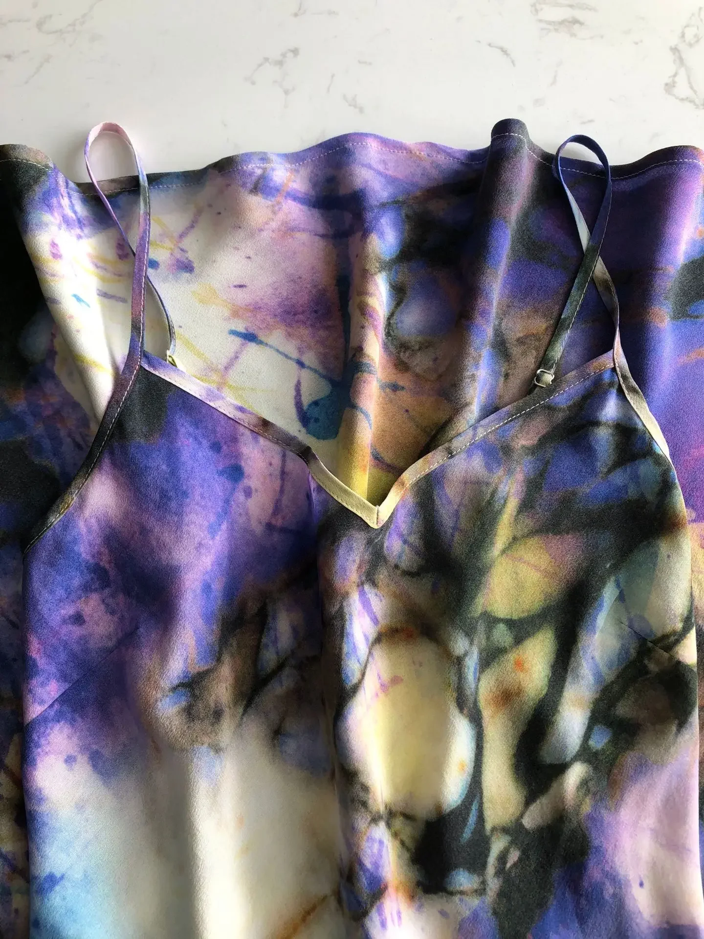 فاخر مطبوعة بيا قطع خمر الحرير زلة فستان أنيق طويل بروتيل فساتين الحفلات الرمال غسلها التوت الحرير الخامس الرقبة فستان بكتافة