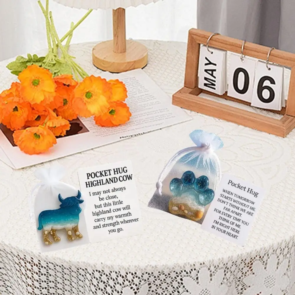 Positive Card Animal Ornaments Miniature Figurine Ocean and Sand Design Pocket Hug Gifts Keepsake Inspirational Card