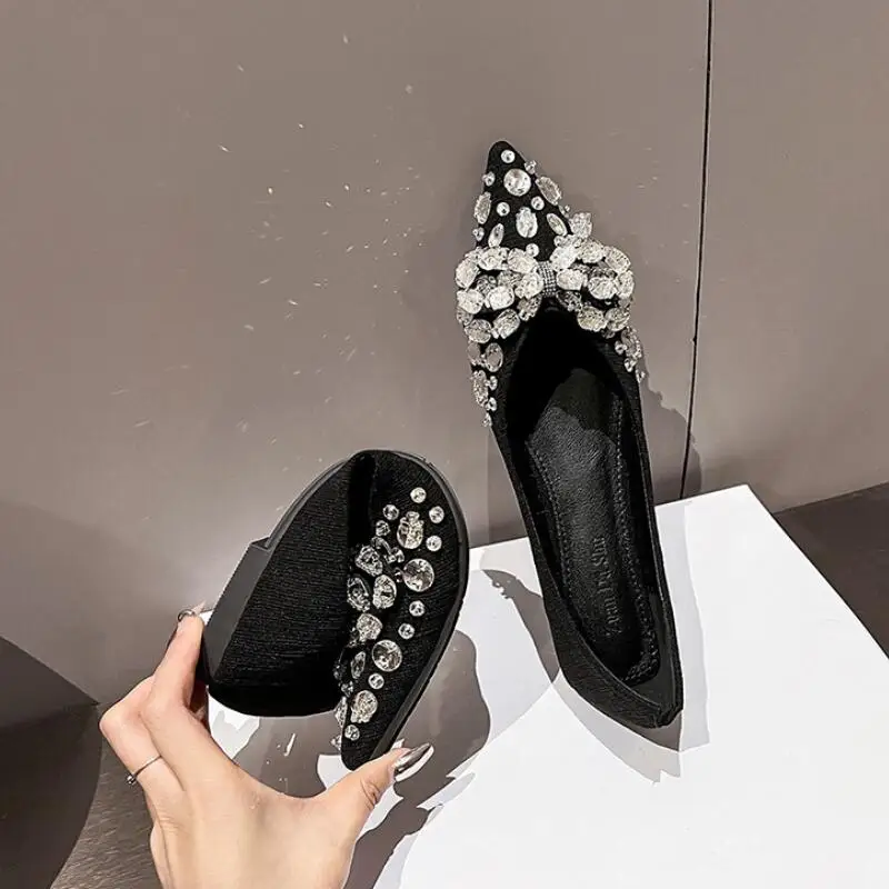 Fashion Glitter Women Flats Pointed Toe Rhinestone Bow Design Flat Low Heels Moccasin Casual Dress Ballet Shoes CRYSTAL Ladies