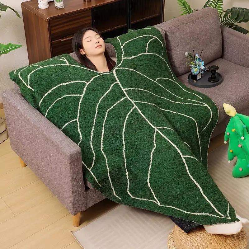 Soft Green Leaf Shaped Fleece Throw Blanket Class A Nordic Style for Sofa Nap Living Room Home Decor