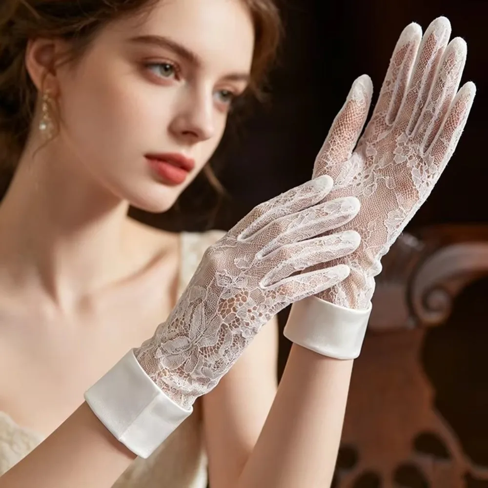Floral Lace Bridal Lace Gloves Elastic Fabric Satin Cuff Floral Embroidery Aesthetic Gloves Breathable See Through