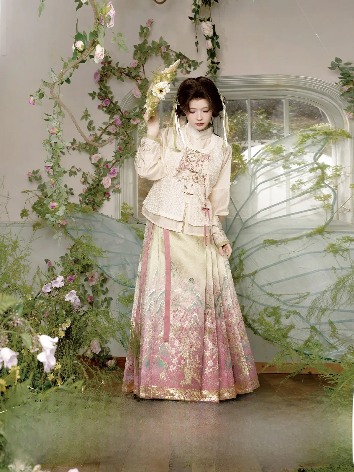 

Женский топ в стиле династии Мин с вышивкой Ele, верхняя одежда Ханьфу с юбкой «Ма Мэй», идеально подходит для весеннего сезона