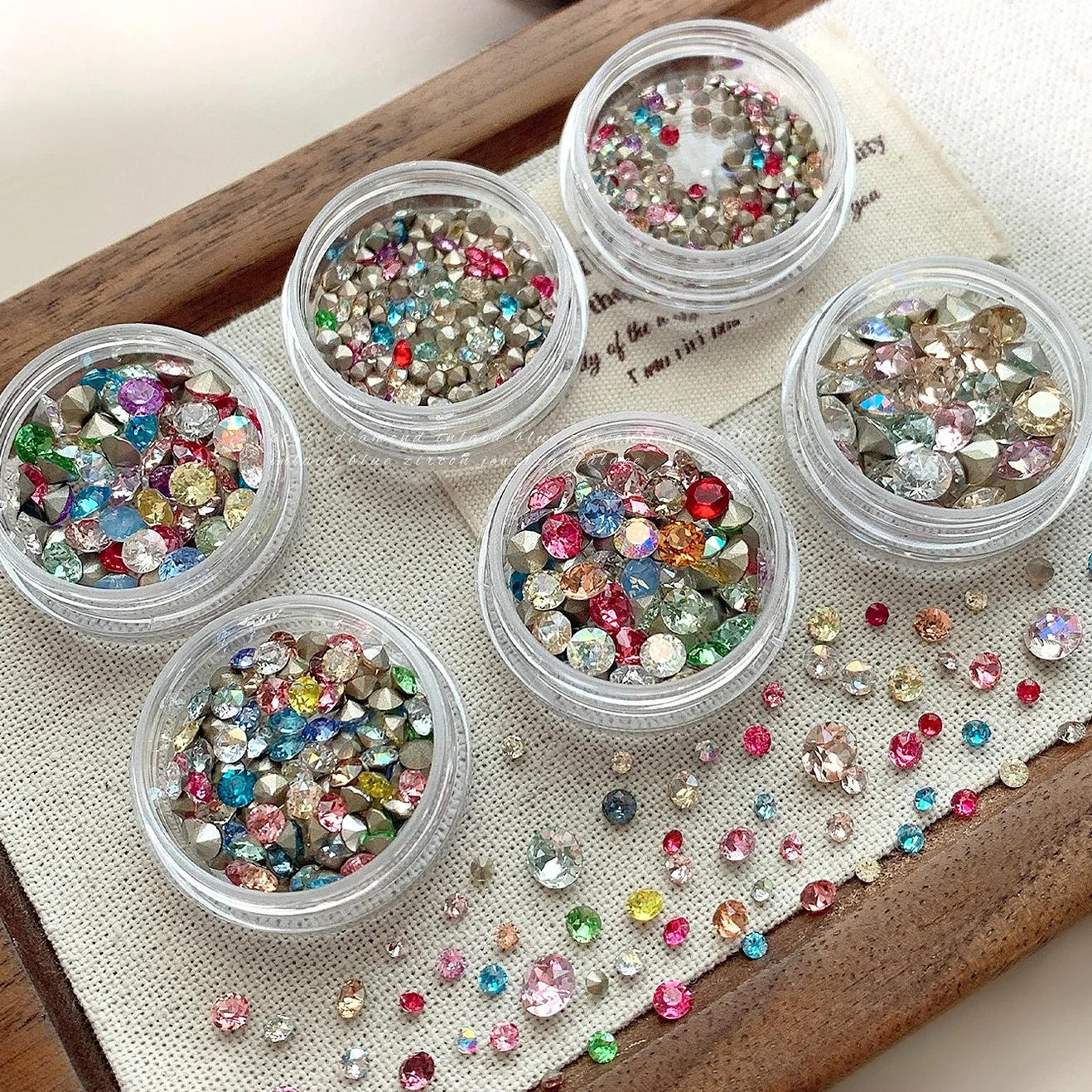 Schimmernde Kristall-glänzende Strasssteine, Glitzerpulver, Pailletten, Herz, Stern, Mond, ultradünn, bunt, Nagelkunst-Zubehör, Dekorationen