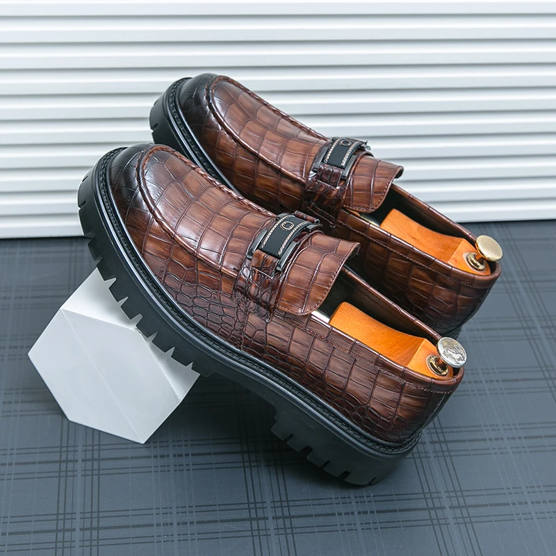 

Мужские лоферы на толстой подошве с тисненым узором из ПУ, модные классические деловые туфли для банкетов