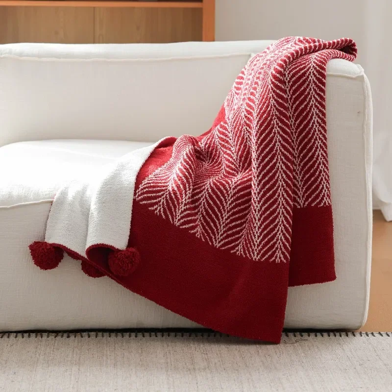 Red Christmas Gift Blanket Autumn and Winter Thicken Knitted Plush Blanket Geometric Print Sofa Office Nap Bed Shawl Blankets