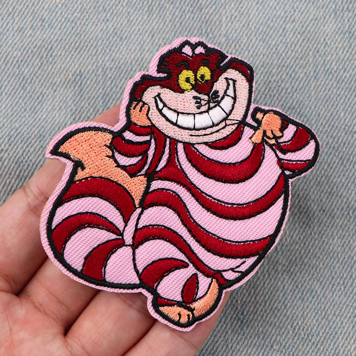 Cute Cheshire cat Patch for Clothing Iron on Embroidered Sewing Applique Sew On Fabric Badge DIY Apparel Accessories