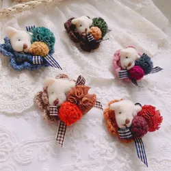 Johnature Mori Cute Age-reducing Handmade Yarn Woven Flowers Vintage Dog Accessories Brooch Bear Head Brooch Accessories Corsage