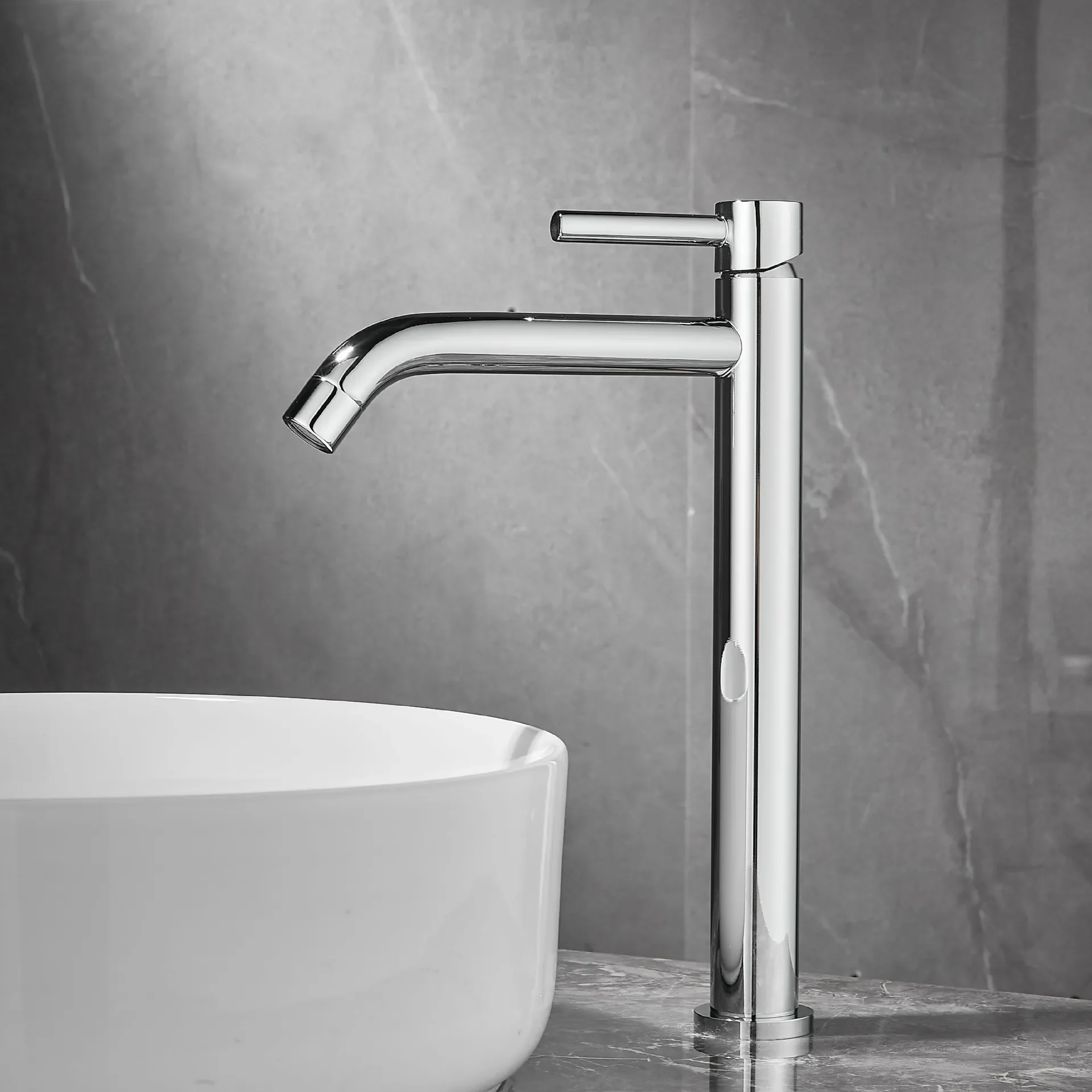 

Chrome/Black Bathroom Basin Faucet Brass Single Lever Bathroom Crane Hot and Cold Water Mixer Sink Tap
