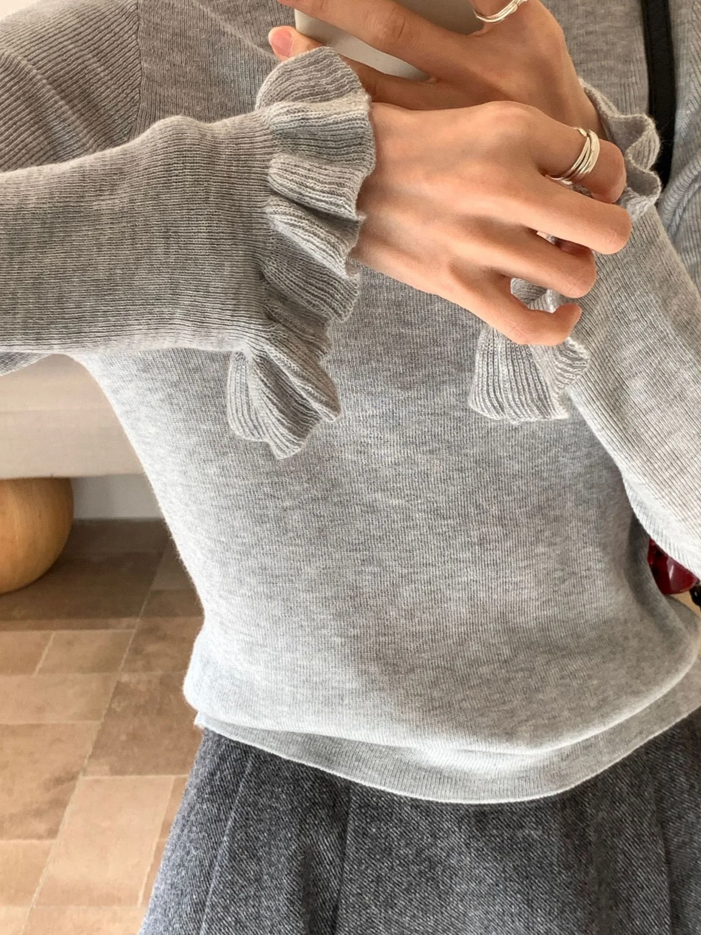   부드러운 레이스 칼라 니트웨어 여성 슬림핏 베이스 탑 이중 레이어 젠틀 슬레 롱 슬리브 레귤러 길이