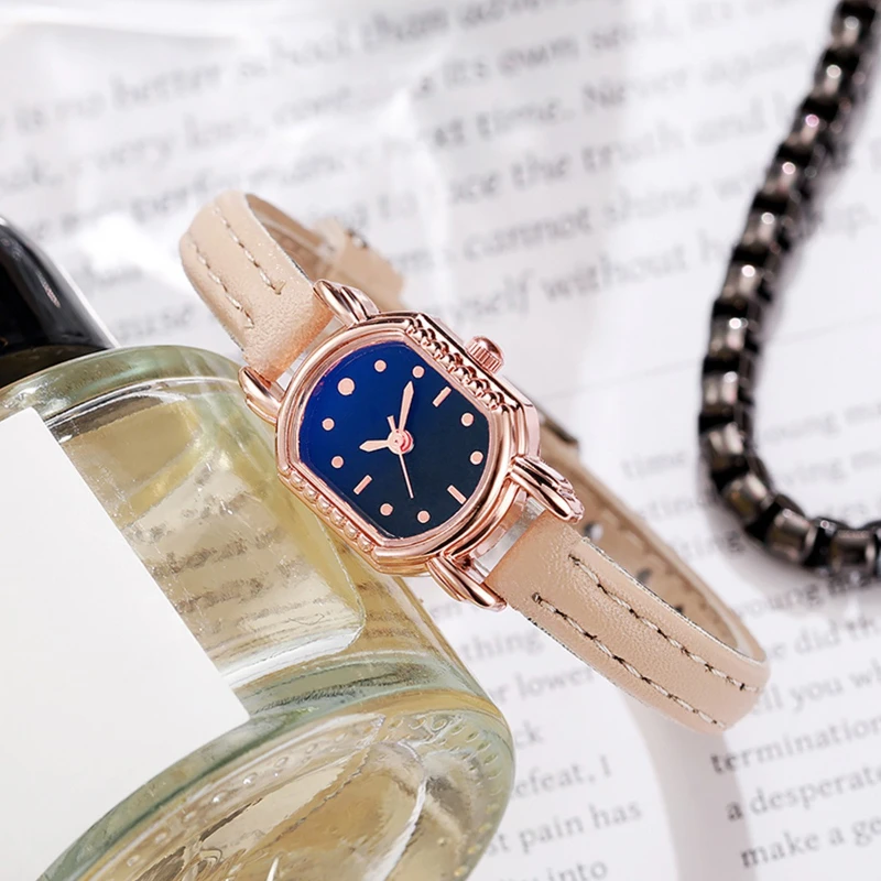 2025 ساعة ريترو أنثى مزاجه موضة أنيقة برميل شكل كوارتز السيدات ساعة مزاجه الاتجاه الأدبي نمط