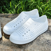 New Unisex Summer Sandals EVA Outdoor Beach Sports Sandals Fashion Versatile Slippers Lightweight Non-slip Hollow Couple Sandals