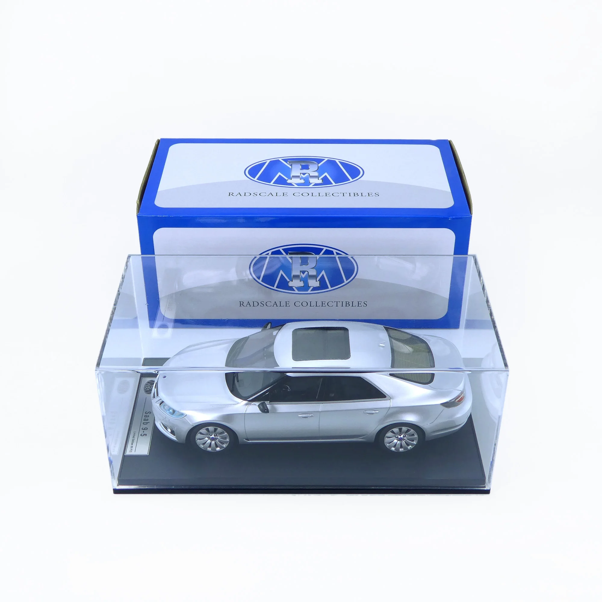 1-18 Saab 9-5 Sedan resin model Car RadScale Collectible