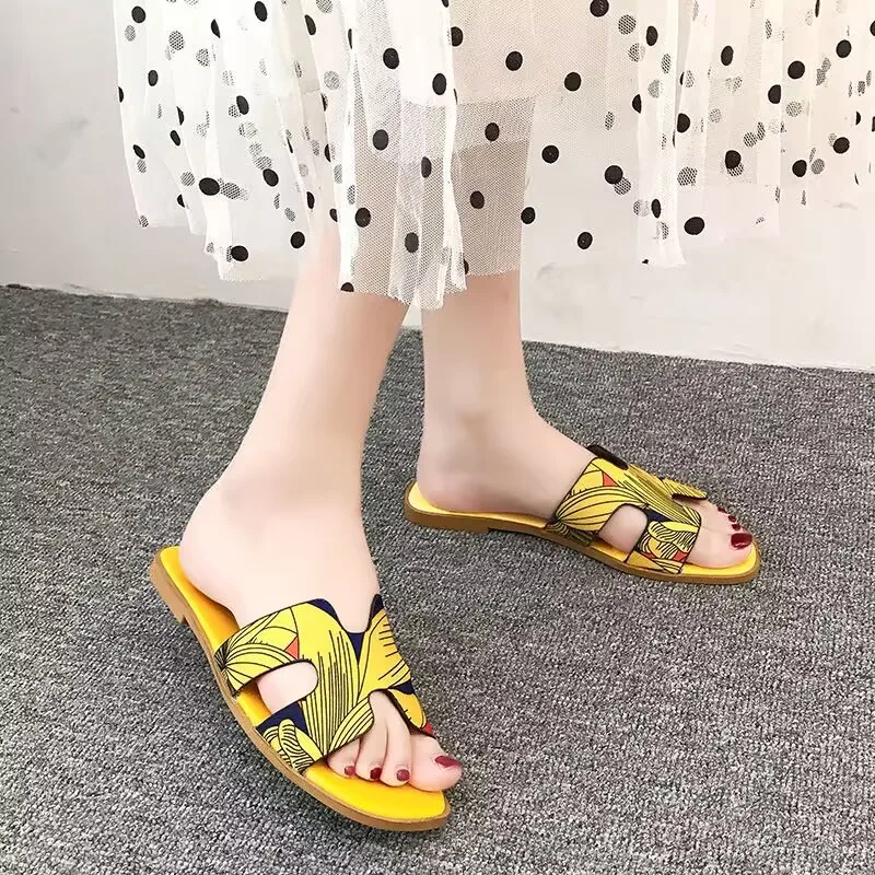 2024 Summer New Women\'s Slippers Outdoor Fashion Graffiti Flat Leisure Beautiful Comfortable Non-Slip Multiple Colors