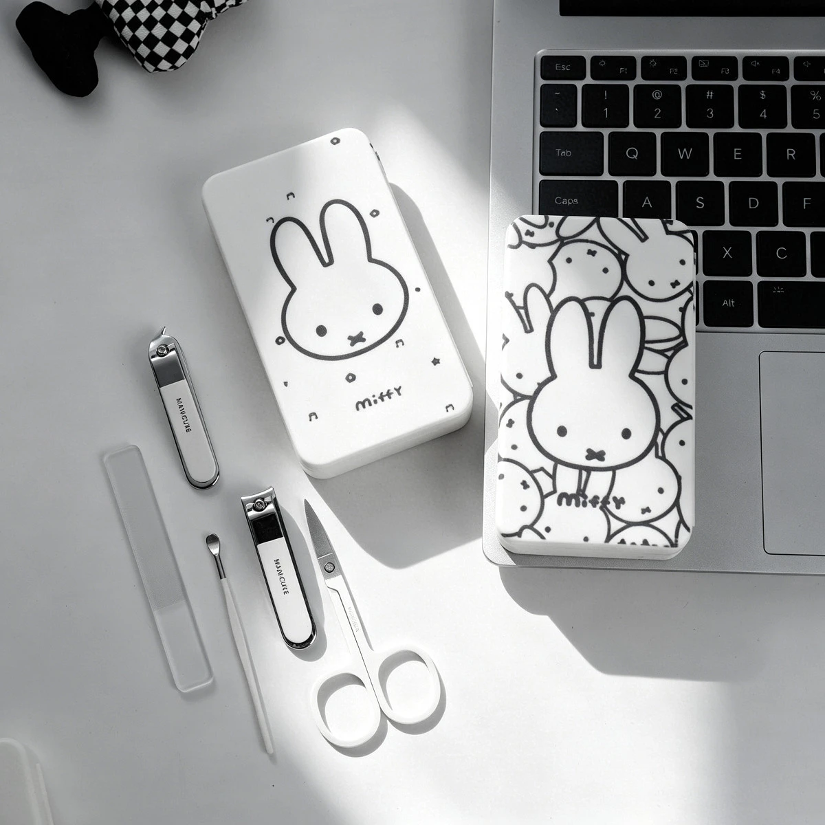 Model Kit Tools - Cute White Rabbit Cartoon Nail Clipper