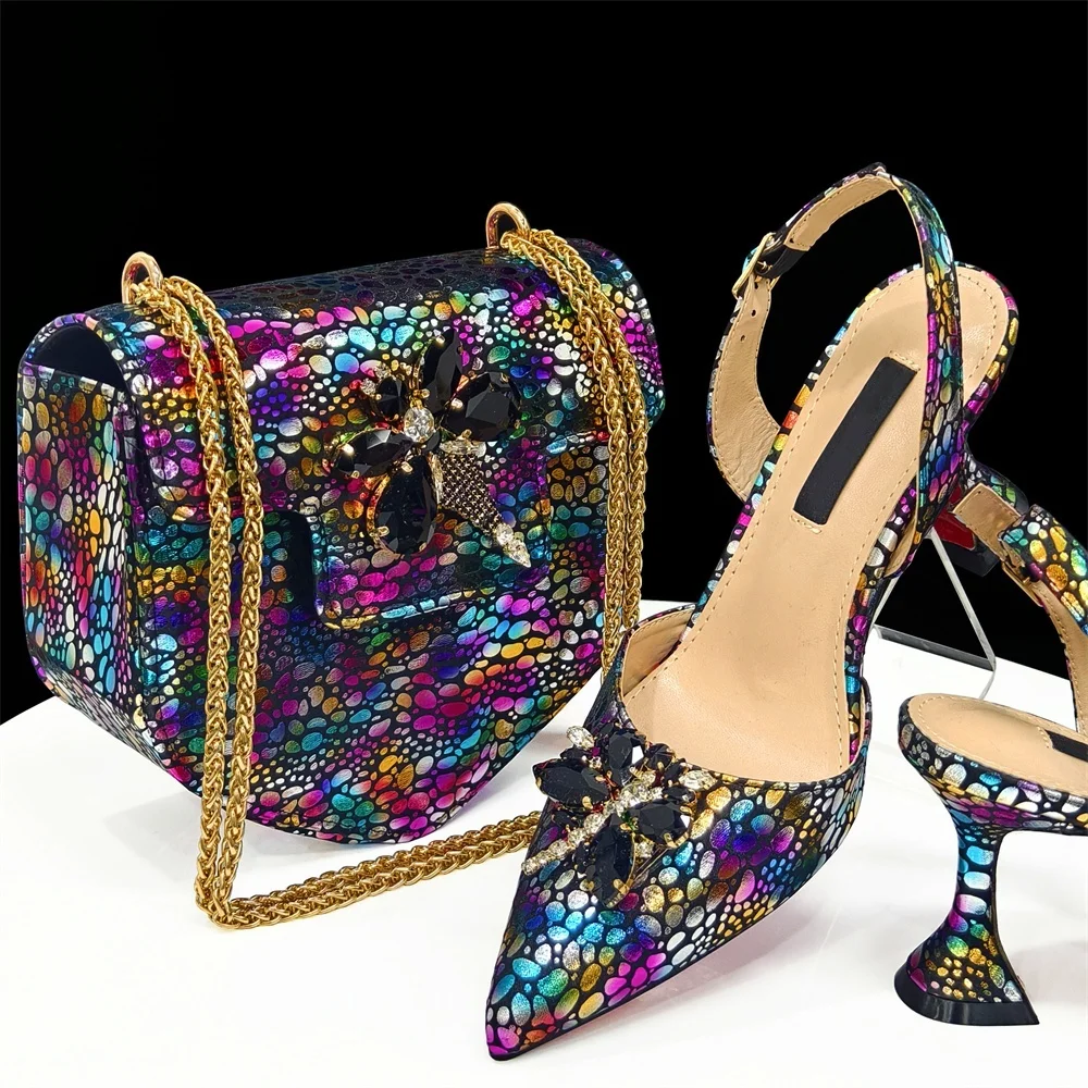 Conjunto de zapatos y Bolsa italianos elegantes decorados con diamantes de imitación para mujer, zapatos de tacón de lujo para verano y bolso para fiesta de noche