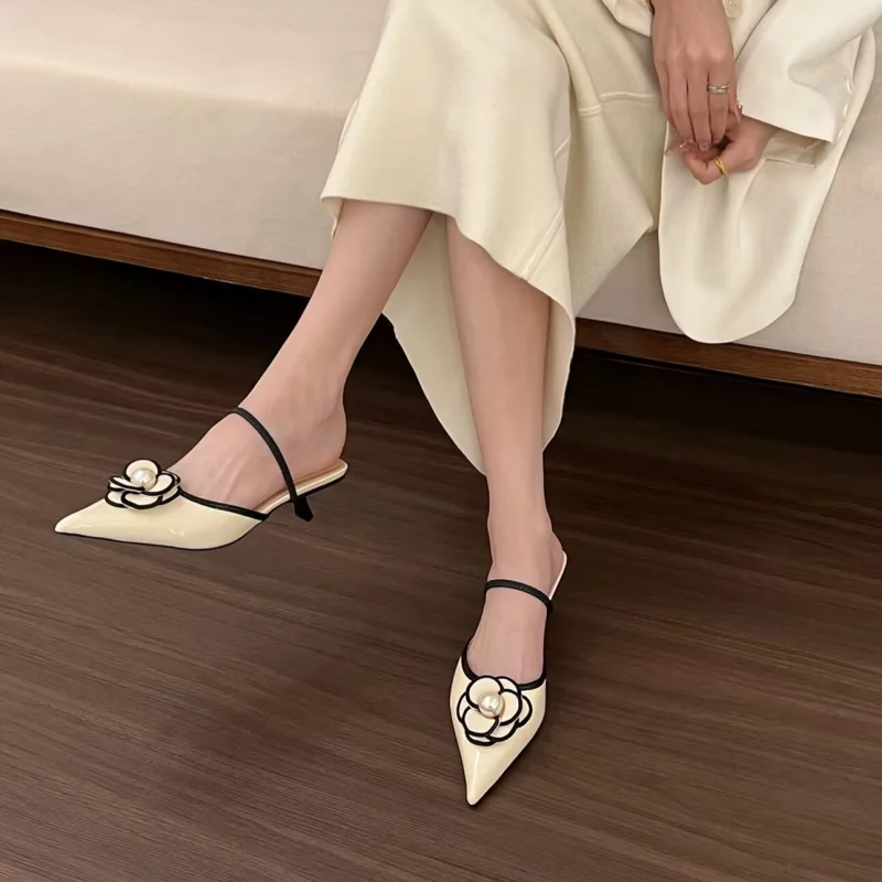 2025 Summer Women's Elegant Pointed Fashion Design Flower Women's Fine Heels Women's Sandals Dress Women's Slippers Large 42