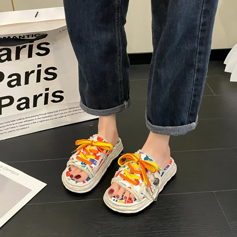Women Summer Sandals Fashion Platform Slippers Chain Decoration Garden Shoes Candy Color Slides Flip Flops Outdoor Casual Shoes