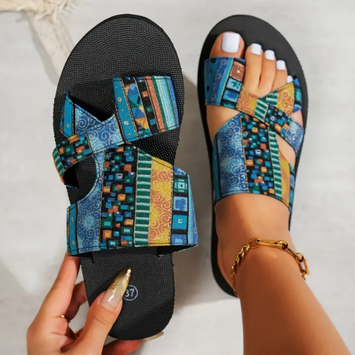 Women Bohemian Print Slide Sandals Crisscross Strap Open Toe Flat Slippers Ethnic Geometric Pattern Casual Summer Beach Shoes