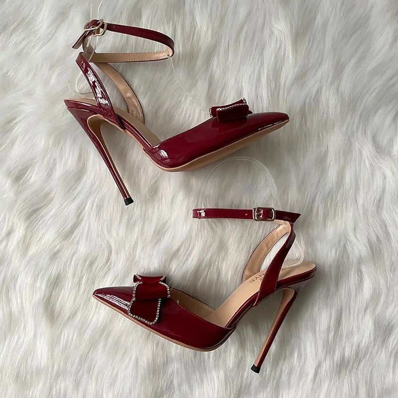 

Customized large size small size socialite lady burgundy patent leather rhinestone cloth surface bow empty word with sandals