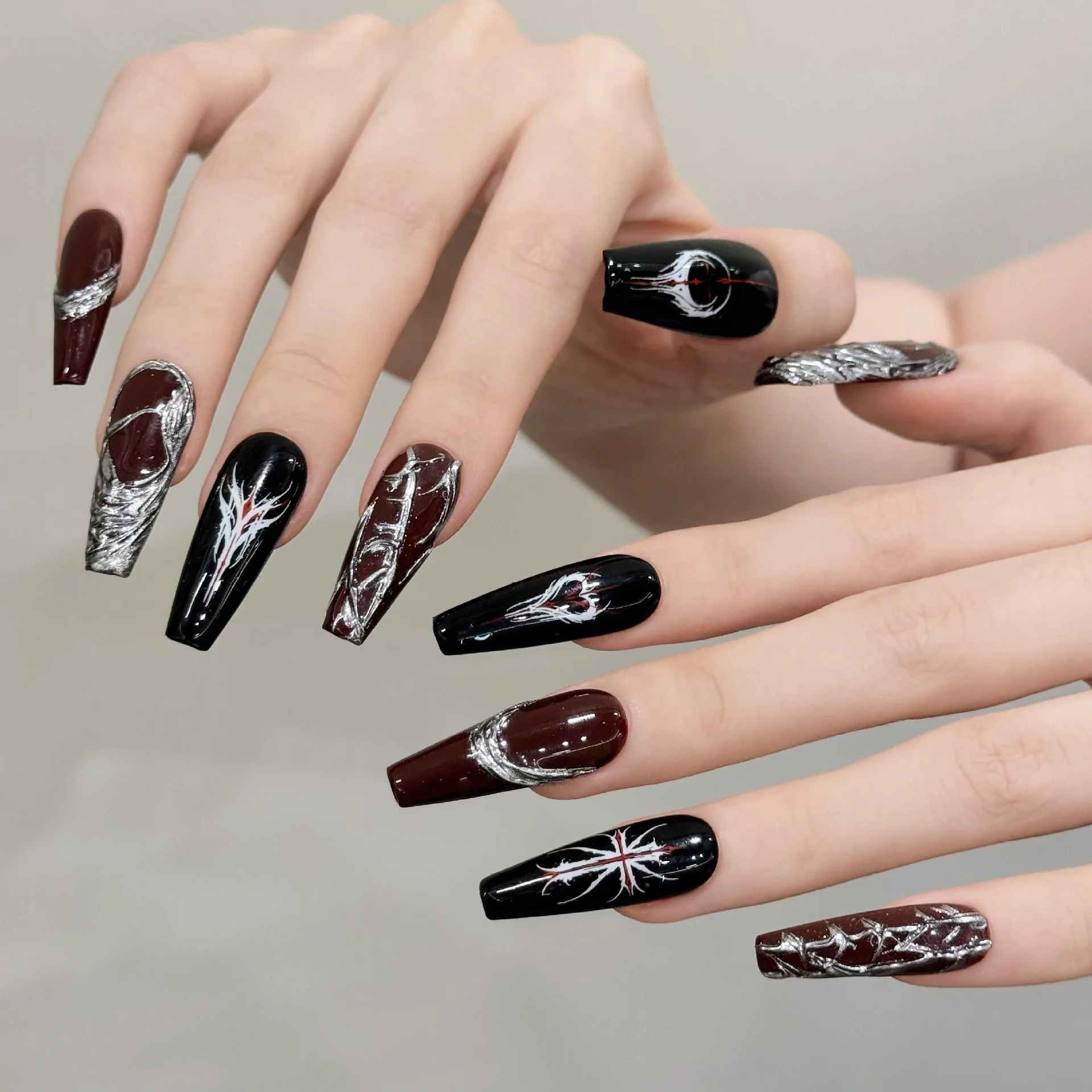 

For Wear Nail Art [Dark Goth] Wear Nail Art European and American Spice Girls Dark Red Sweet Cool Wind Dark Night Silver