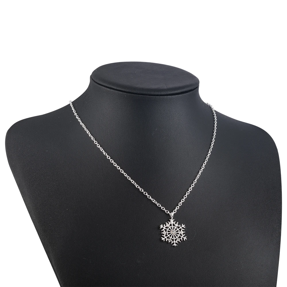 New Fashion Snow Necklace Silver Color Crystal Snowflake Necklaces Pendants Snow Flower Necklace For Women Party Jewelry