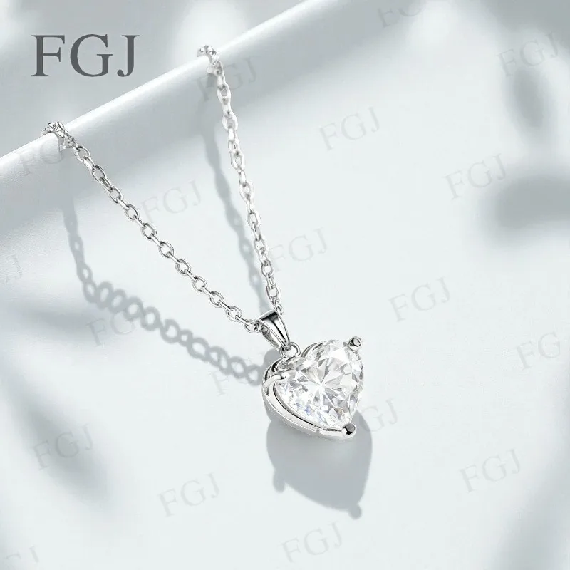 

Подвеска в форме сердца из муассанита на заказ 6,5x6,5 мм-9x9 мм, стерлинговое серебро 925 пробы, сверкающий цвет D для женщин, рождественские ювелирные изделия, подарки