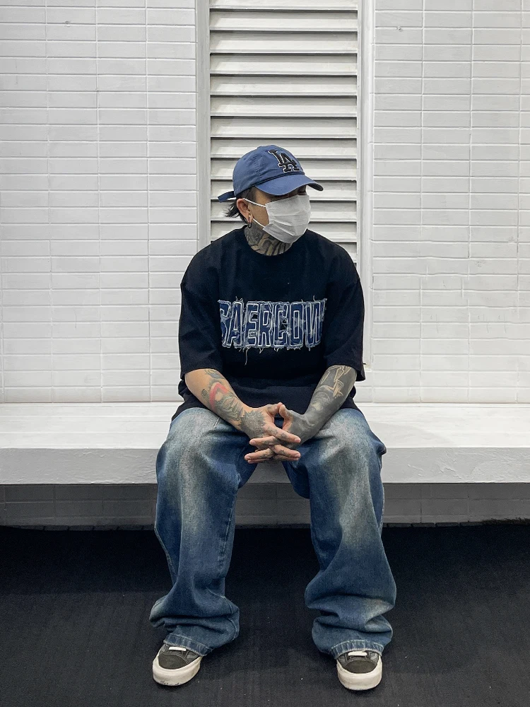 

Ретро-футболка из американского хлопка для мужчин, свободного кроя, с коротким рукавом, в стиле хип-хоп, уличная мода, винтажный шик, летний топ для пар, молодежная мода