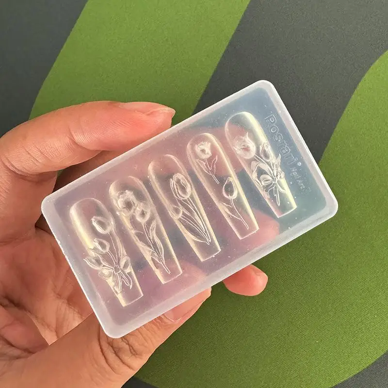 1 Stück hochtransparente 3D-Nagelkunst-Schnitzform mit Box, Schmetterlings-, Tulpen- und Lilienblumen-Vorlage für Nageldekoration – Detail 7