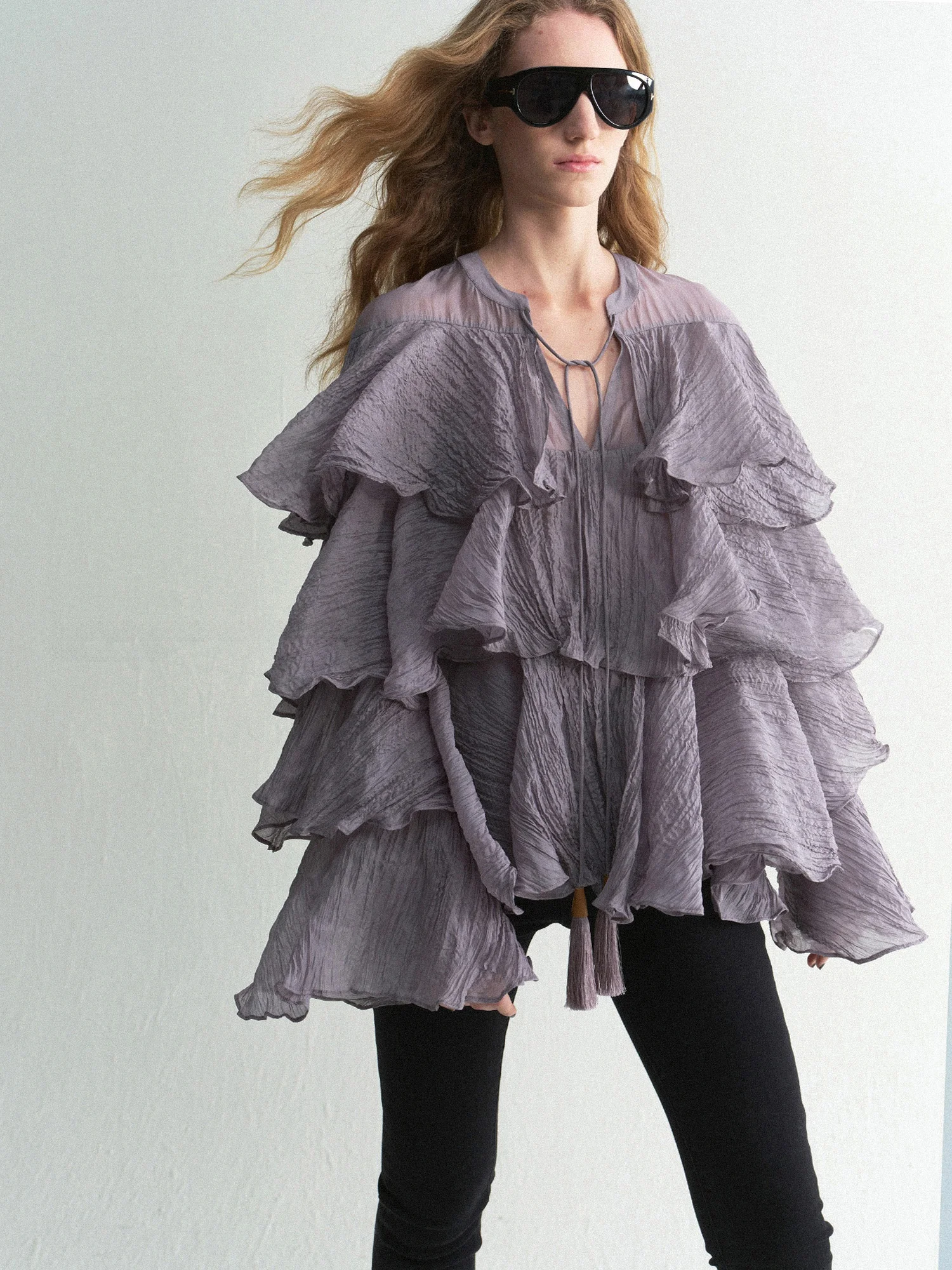 

Ele Artistic Heavy Embellied Texture Multi-Pleated Ruffle Trim Drifting Upper Apparel Women's Casual Sle Loose Fit